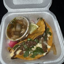 Juancito’s Tacos - Extra Birria taco