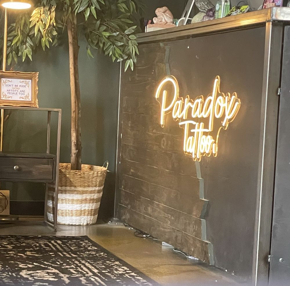 Paradox Tattoo Logo