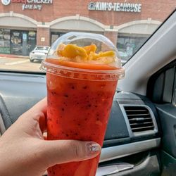 Kim's Tea House - Mangonada