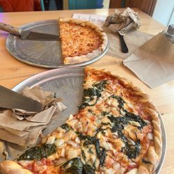 Ocean Side Sub Shop & Pizzeria - Custom pizza-spinach and onions