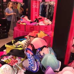 Victoria's Secret & PINK