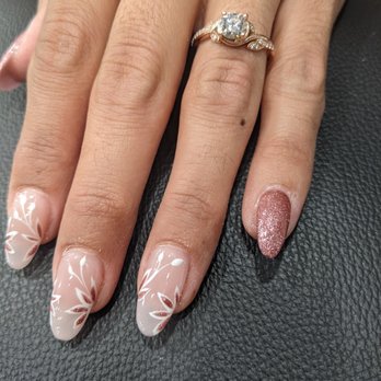 M Nail Bar - Nail Salons Near Me - Villa Park, California