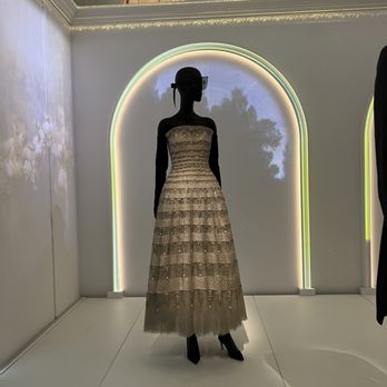 La Galerie Dior - Museums Near Me - Paris