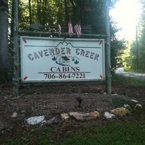 Cavender Creek Cabins