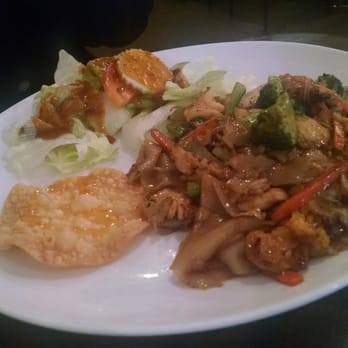 The Basil Restaurant - Flat noodles - Thai Near Me - Carson City, Nevada