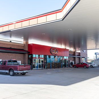OnCue - OnCue is a convenience store chain offering a selection of beverages, fresh food, fuel and clean restrooms. - Gas Stations Near Me - Oklahoma City, Oklahoma OnCue - OnCue is a convenience store chain offering a selection of beverages, fresh food, fuel and clean restrooms. - Gas Stations Near Me - Oklahoma City, Oklahoma