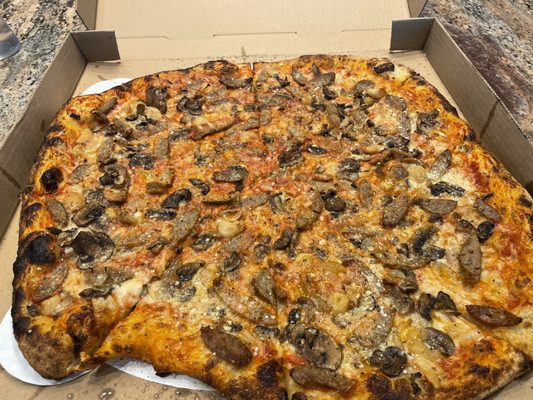 Virtuoso Pizzeria by David Losole by null