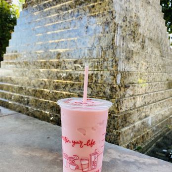 85°C Bakery Cafe-Buena Park - Strawberry banana smoothie by water fountain = beautiful and delicious - Coffee & Tea Near Me - Buena Park, California 85°C Bakery Cafe-Buena Park - Strawberry banana smoothie by water fountain = beautiful and delicious - Coffee & Tea Near Me - Buena Park, California