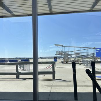 Long Beach Airport - LGB - Airports Near Me - Long Beach, California