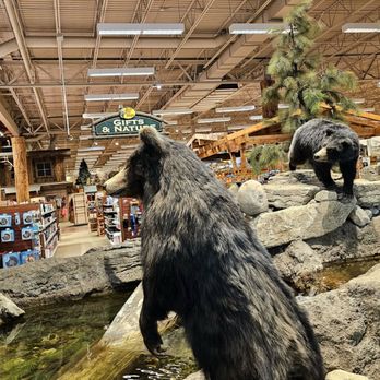 Vaughan Mills - Shopping Centers Near Me - Vaughan, Ontario