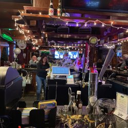 Christophers Pub - Friday night fun with karaoke
