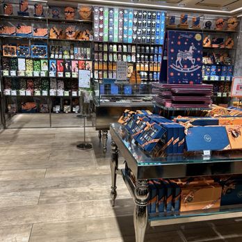 Venchi - Chocolatiers & Shops Near Me - New York, New York Venchi - Chocolatiers & Shops Near Me - New York, New York