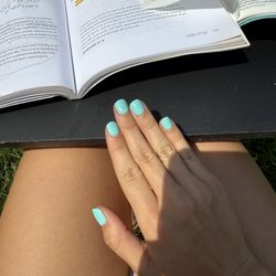 Anthony Vince Nail Spa - Loves my manicure. V is so detailed oriented and friendly