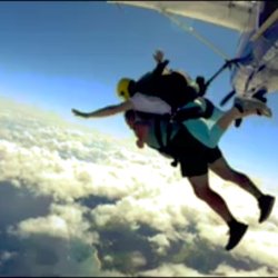 Big John's Tours - Skydiving while on Big John's circle island tour around the beautiful island of Oahu Hawaii!
