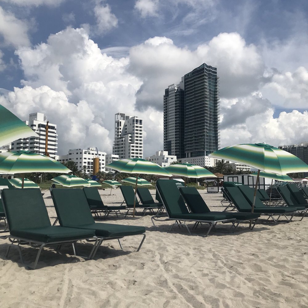 Kimpton Surfcomber Hotel - Beautiful beach. Resort fee does not cover umbrellas - that's an extra $19. - Hotels Near Me - Miami Beach, Florida Kimpton Surfcomber Hotel - Beautiful beach. Resort fee does not cover umbrellas - that's an extra $19. - Hotels Near Me - Miami Beach, Florida