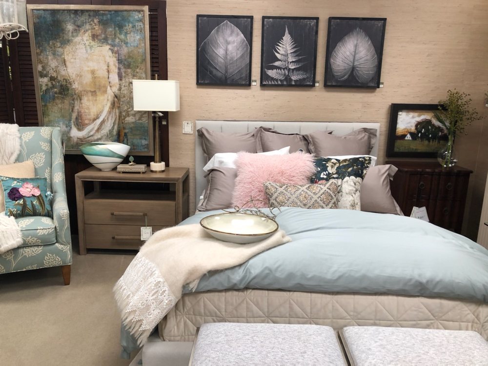 THE KENILWORTH HOUSE Updated August 2024 108 Photos 8613 Hickman Rd, Urbandale, Iowa