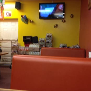 Rancho Grande Market in Everett - Nice Environment comfortable,music volume,but tent to crowd the area with storage.Food was excellent ,very fresh and good flavor - Mexican Near Me - Everett, Washington