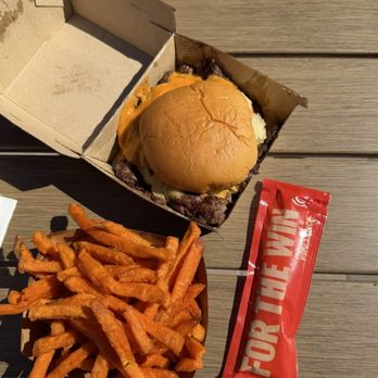 For The Win - Burgers Near Me - San Diego, California