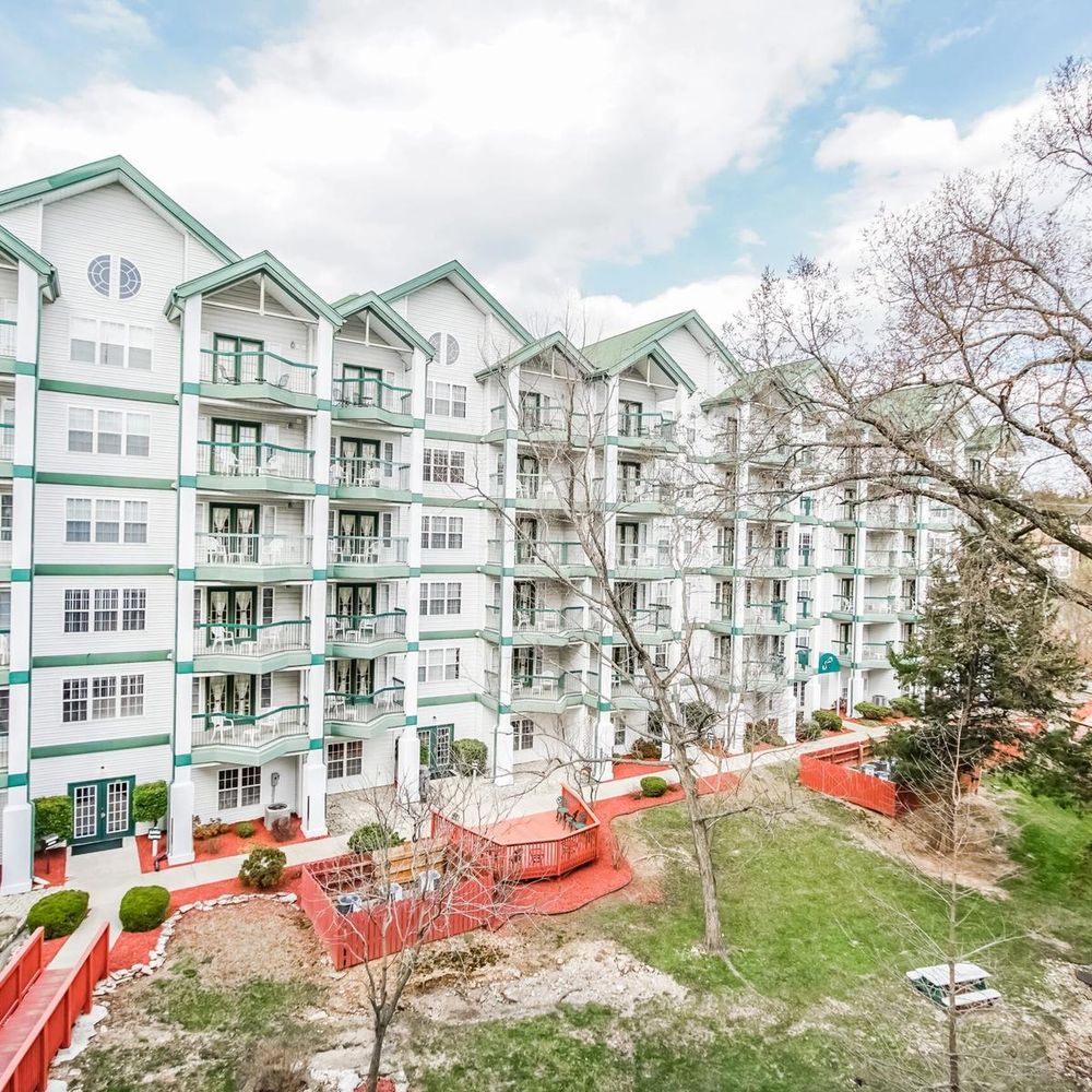 CARRIAGE PLACE Updated October 2024 16 Photos & 14 Reviews 430