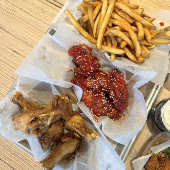Fire Wings - Downey - 8 piece combo: Jamaican Jerk & Peking w seasoned fries - Chicken Wings Near Me - Downey, California