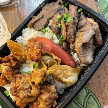 Zippy's Vineyard - Diners Near Me - Honolulu, Hawaii Zippy's Vineyard - Diners Near Me - Honolulu, Hawaii
