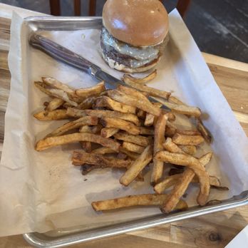 Trail 87 - French Onion burger - New American Near Me - West Dover, Vermont