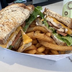 Sterling Hills Golf Course - Chicken sandwich