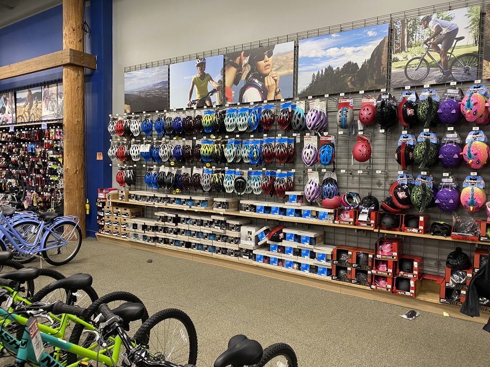 DICK’S SPORTING GOODS Updated June 2024 26 Photos & 43 Reviews