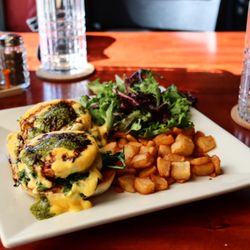 Speedys Chophouse - One of our Brunch benedicts: Benedict Florentine.