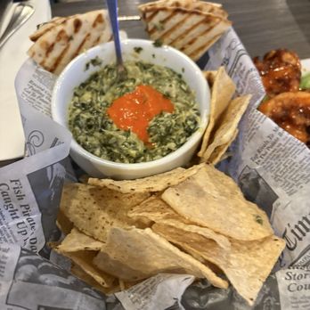 The Good Life - Spinach Artichoke Dip - Bars Near Me - Massapequa Park, New York