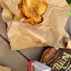 Sisters Meat and Smokehouse - Grilled cheese
