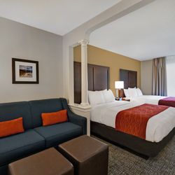 Comfort Inn & Suites