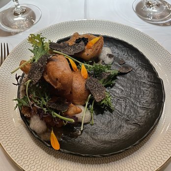 The Elderberry House - Crisp Temple Farm Mushroom - French Near Me - Oakhurst, California The Elderberry House - Crisp Temple Farm Mushroom - French Near Me - Oakhurst, California