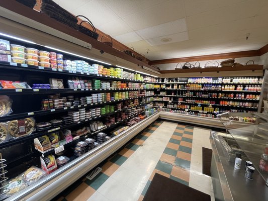 Deluxe Foods of Aptos by null