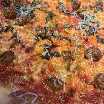 Bubba's 33 - Pizza - Burgers Near Me - Taylor, Michigan