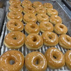 Paris Donut - Fresh Glazed Donuts