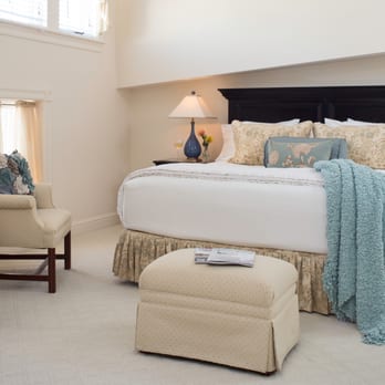 Suites at Belfast Bay Inn - Suite 302 at Belfast Bay Inn - Vacation Rentals Near Me - Belfast, Maine Suites at Belfast Bay Inn - Suite 302 at Belfast Bay Inn - Vacation Rentals Near Me - Belfast, Maine