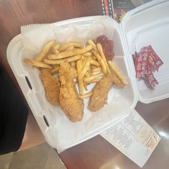 Pizza Fiesta - Chicken tenders platter - Pizza Near Me - Pittsburgh, Pennsylvania Pizza Fiesta - Chicken tenders platter - Pizza Near Me - Pittsburgh, Pennsylvania