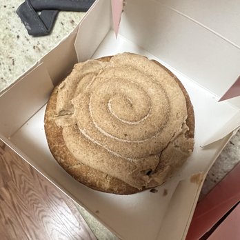 Crumbl - White Plains - Churro cookie - Bakeries Near Me - Hartsdale, New York Crumbl - White Plains - Churro cookie - Bakeries Near Me - Hartsdale, New York