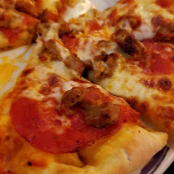 La Botte - "Small" pizza was not very small at all. Love the portions - Italian Near Me - Lompoc, California