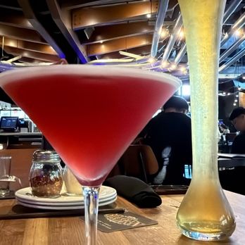Yard House - Bars Near Me - Temecula, California