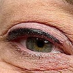 Bougie Brows