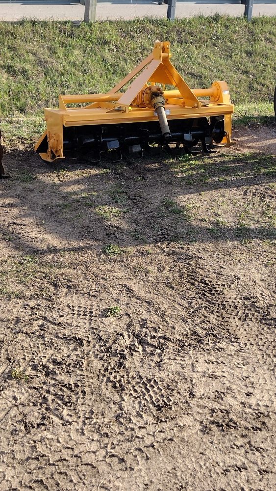 SHOEMAKER BROS IMPLEMENTS Updated September 2024 Request a Quote 30 Photos 8351 Silver