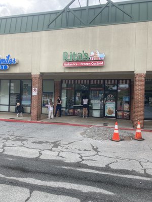 Rita's Italian Ice & Frozen Custard by null