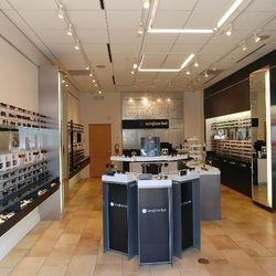 Sunglass Hut