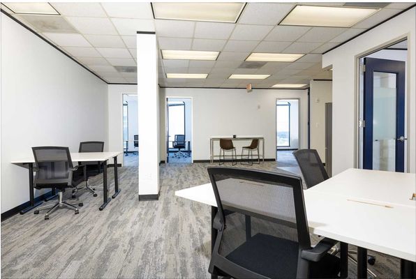 Expansive Upper Kirby/Greenway