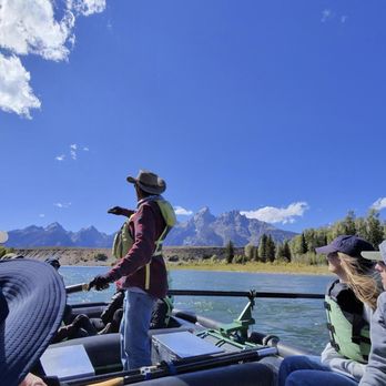 Barker-Ewing Scenic Float Trips - Panoramic views of the Tetons with James telling us all the things, he's amazing - Rafting/Kayaking Near Me