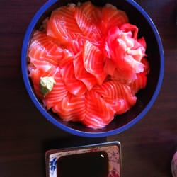 Hoki Sushi - Chirachi saumon