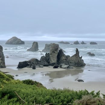 Face Rock State Scenic Viewpoint - Landmarks & Historical Buildings Near Me - Bandon, Oregon