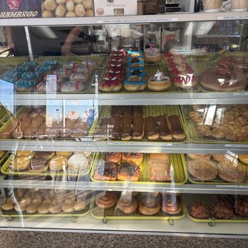 Ravin's Donuts & Boba Tea - Donuts - Donuts Near Me - Apple Valley, California
